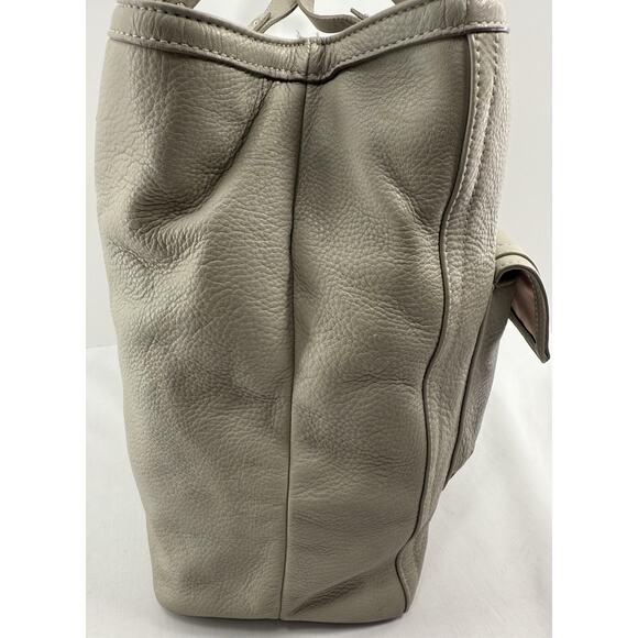 Coach Legacy Tote #19264 Leather Chalk Ivory Pocket Shoulder Bag EUC - Picture 3 of 16